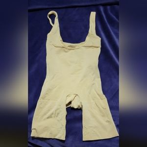 Asset Women's Shape wear